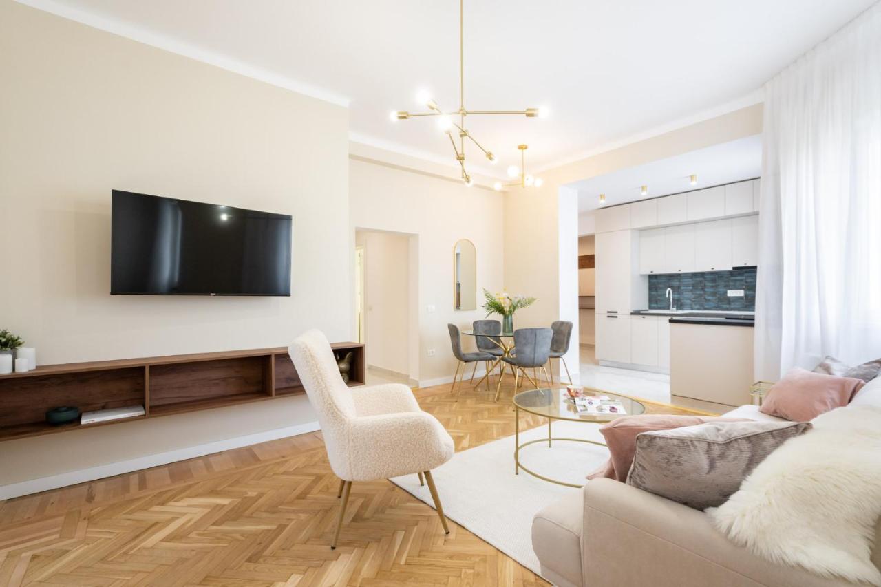 Old Town Bucharest, Luxury 2 Bedrooms Apartment エクステリア 写真