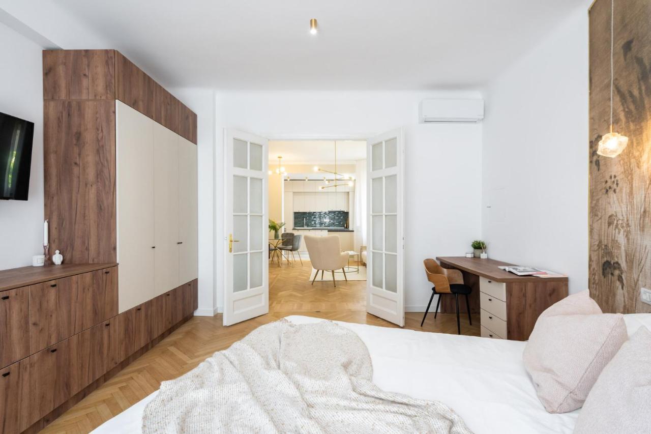 Old Town Bucharest, Luxury 2 Bedrooms Apartment エクステリア 写真