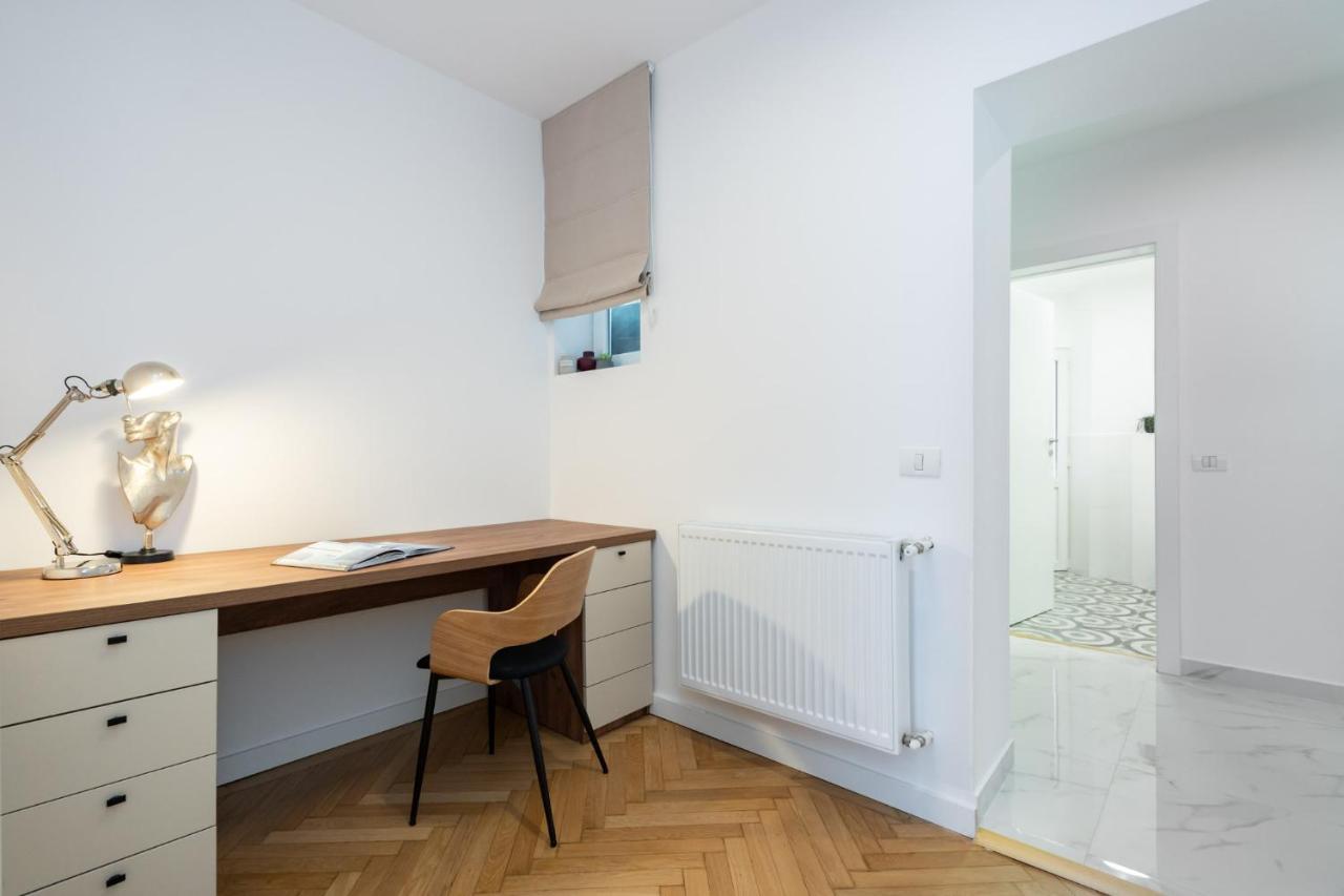 Old Town Bucharest, Luxury 2 Bedrooms Apartment エクステリア 写真