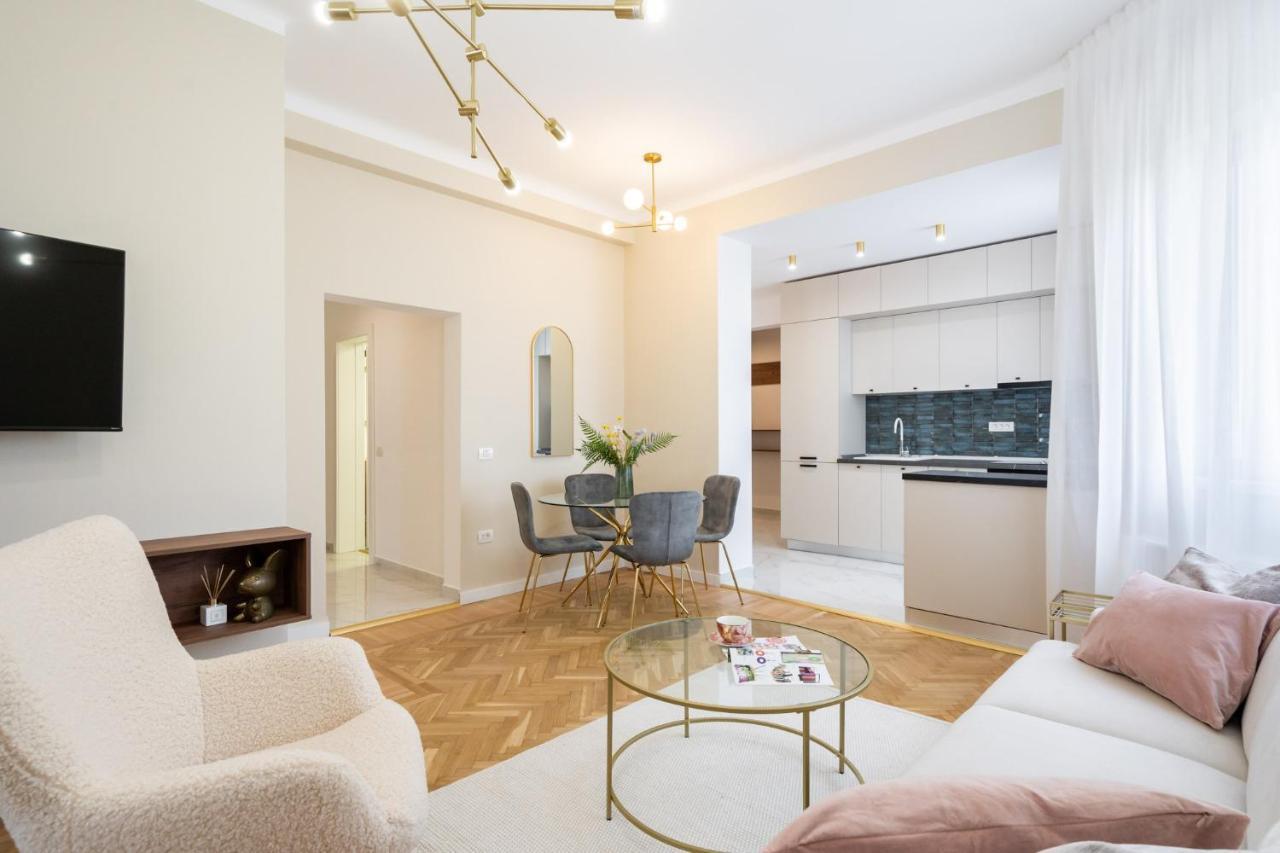 Old Town Bucharest, Luxury 2 Bedrooms Apartment エクステリア 写真