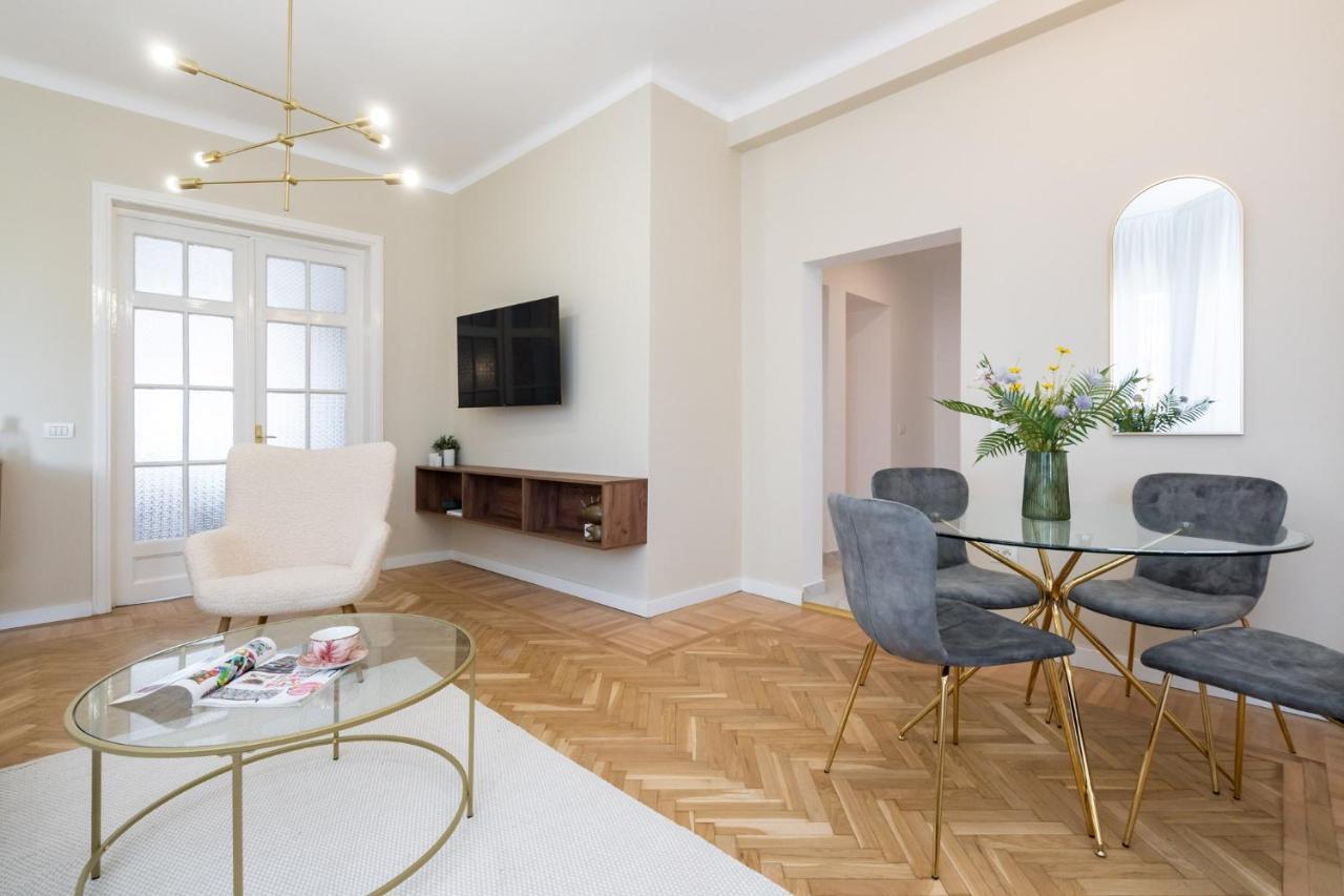 Old Town Bucharest, Luxury 2 Bedrooms Apartment エクステリア 写真