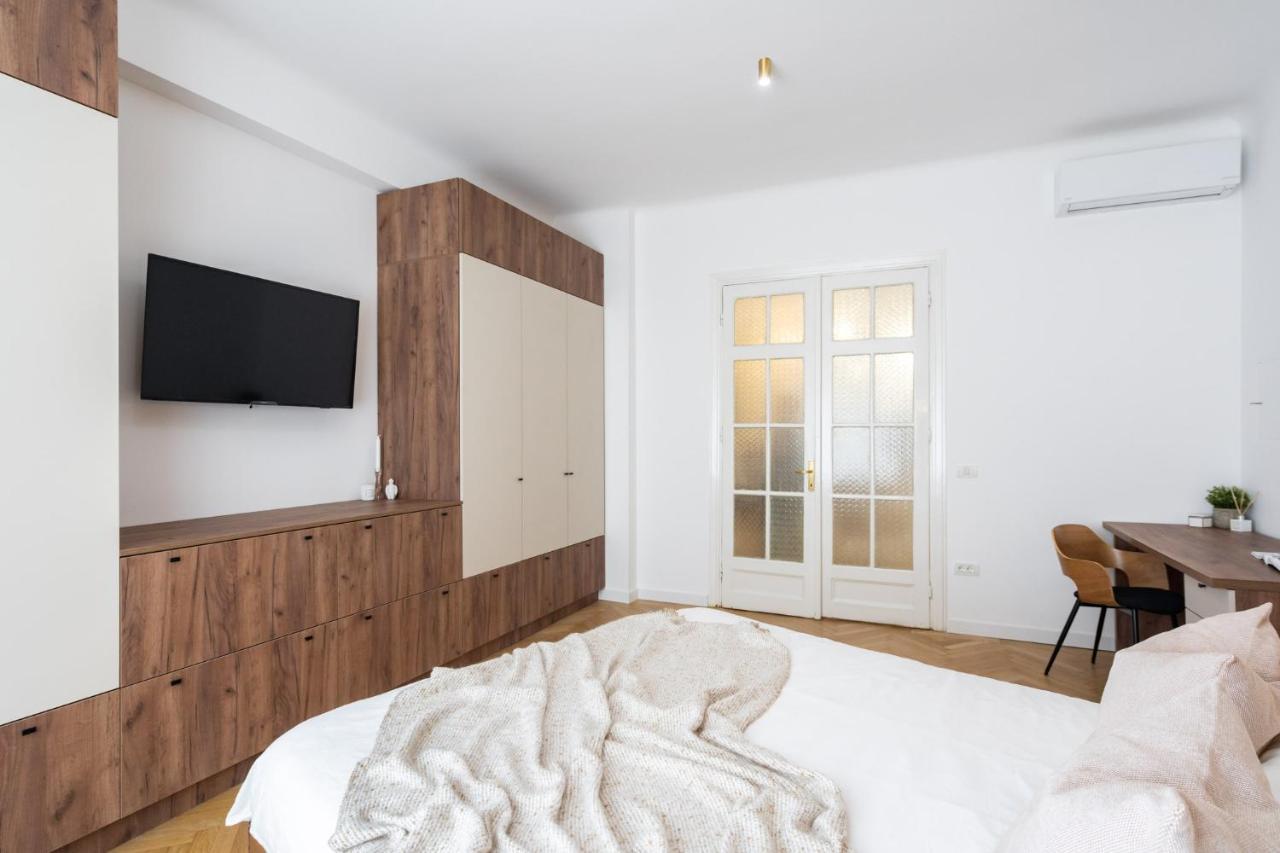 Old Town Bucharest, Luxury 2 Bedrooms Apartment エクステリア 写真