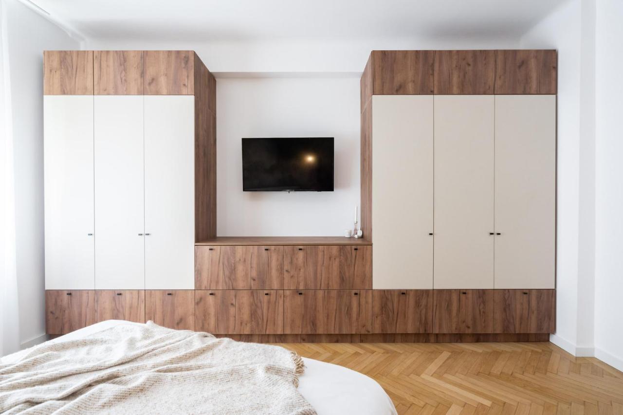 Old Town Bucharest, Luxury 2 Bedrooms Apartment エクステリア 写真