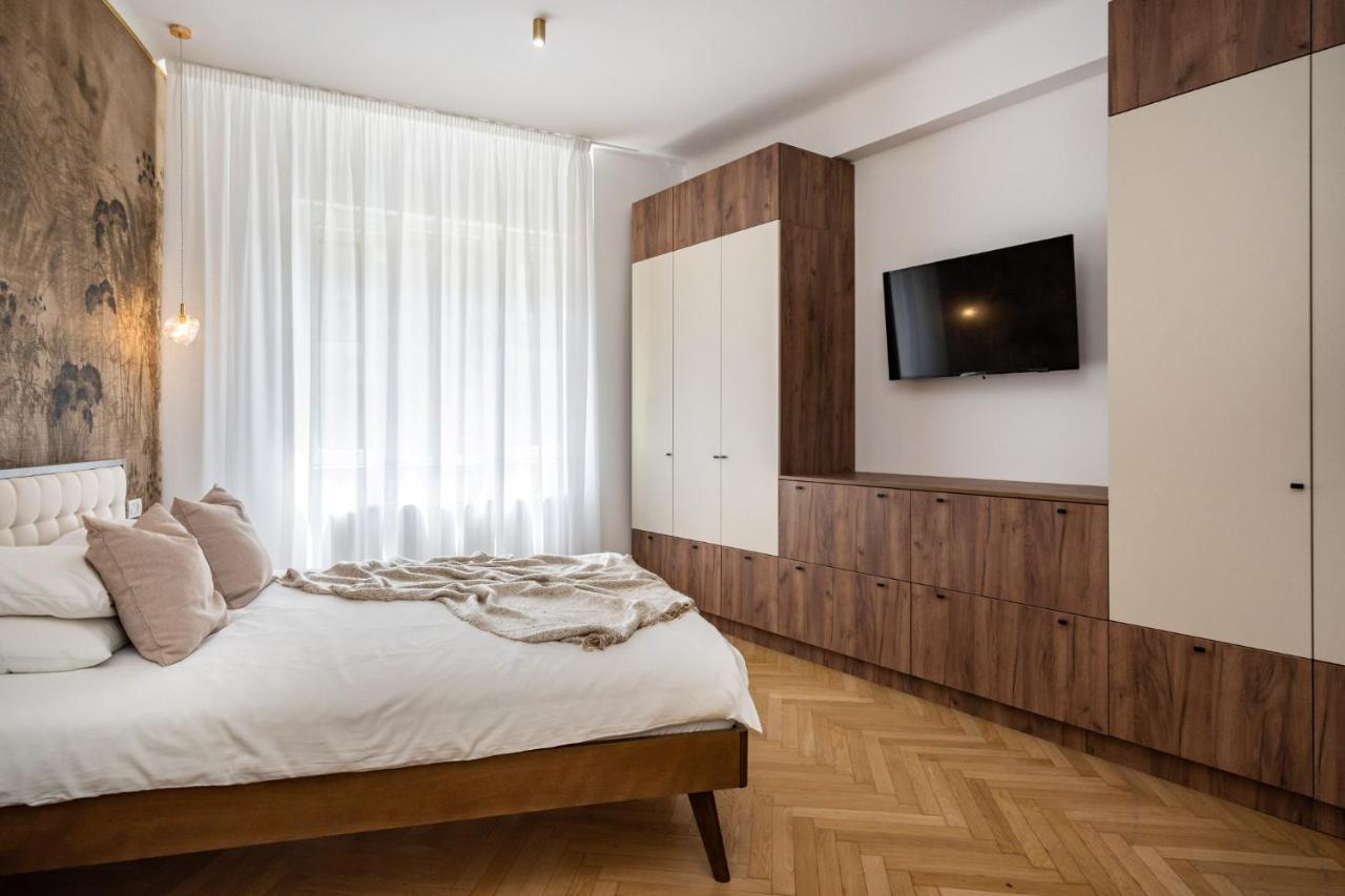 Old Town Bucharest, Luxury 2 Bedrooms Apartment エクステリア 写真