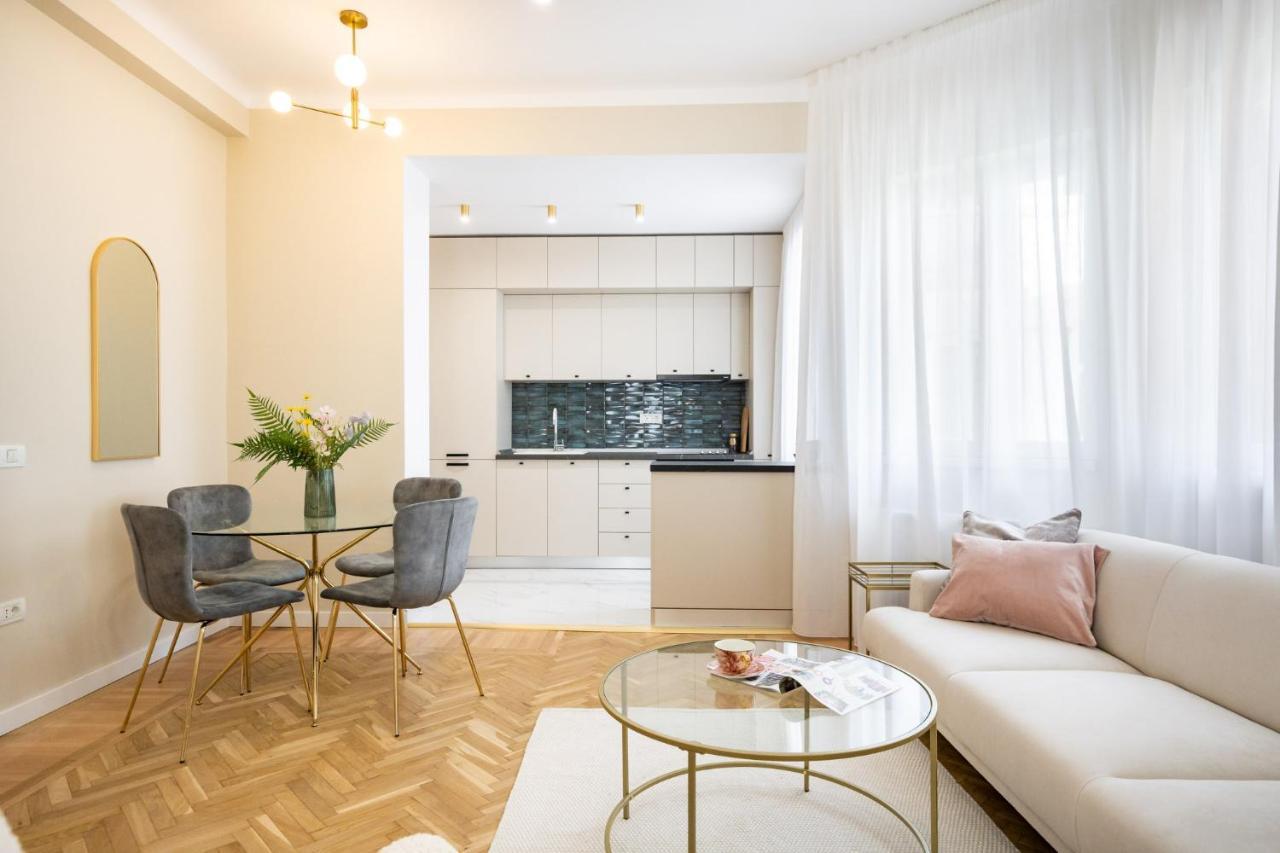Old Town Bucharest, Luxury 2 Bedrooms Apartment エクステリア 写真